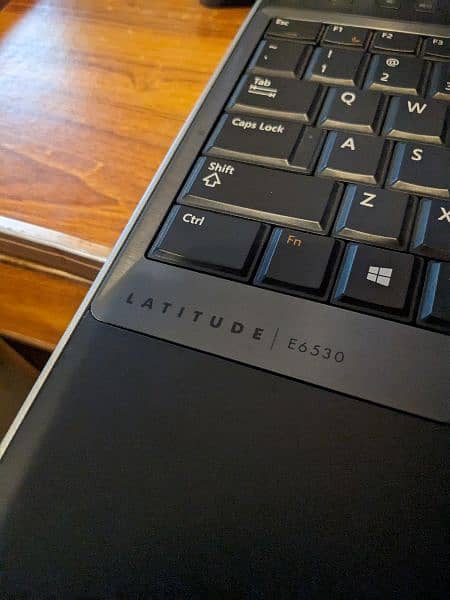 Dell latitude E6530 Intel(R) Core(TM) i5-3320M