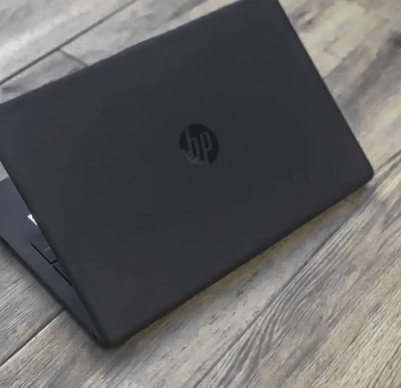 HP Core i3 10thGen, 1000GB HDD/ 128GB SSD