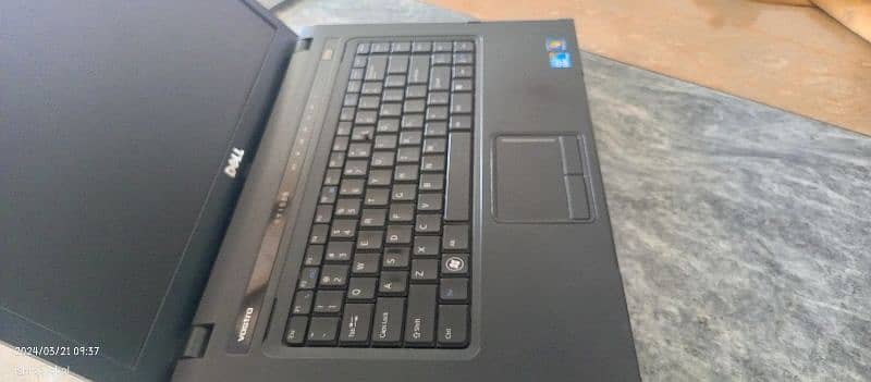 laptop DELL ka hi all ok hi is ki ram 4 or 128 ssd hard hi