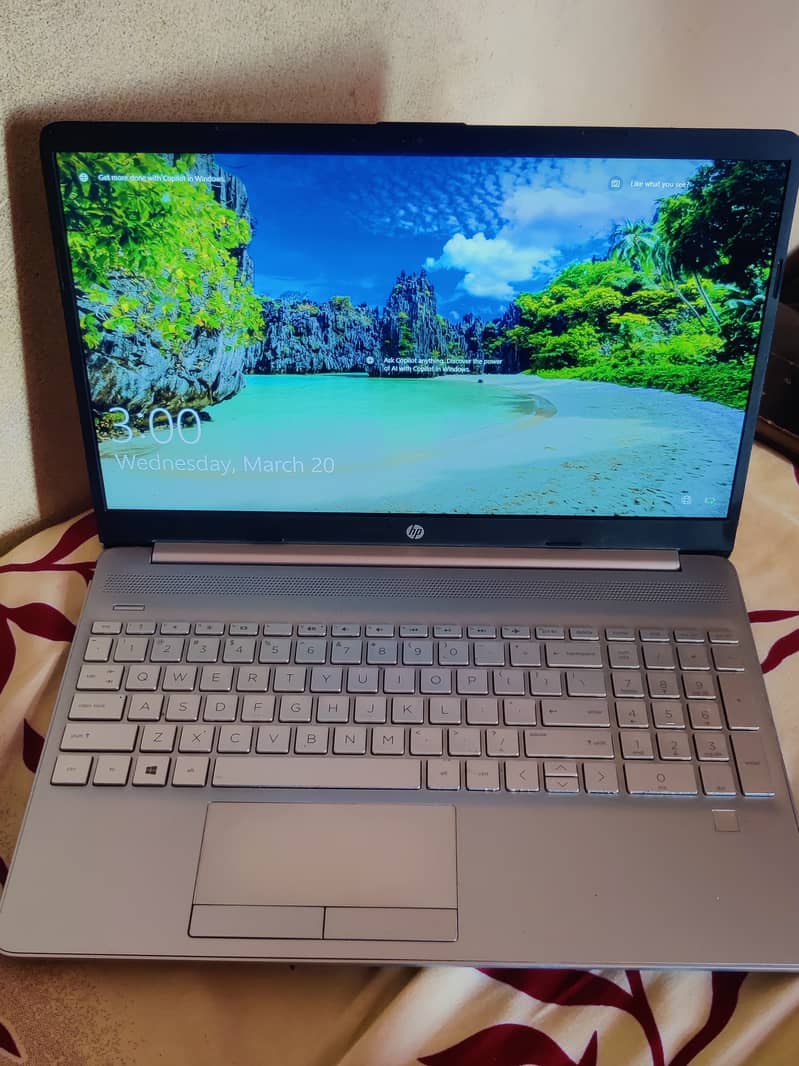 HP 11thGEN Core i3 3GHZ 15.6inch FHD 1080p LED 8GB-RAM 256GB-SSD