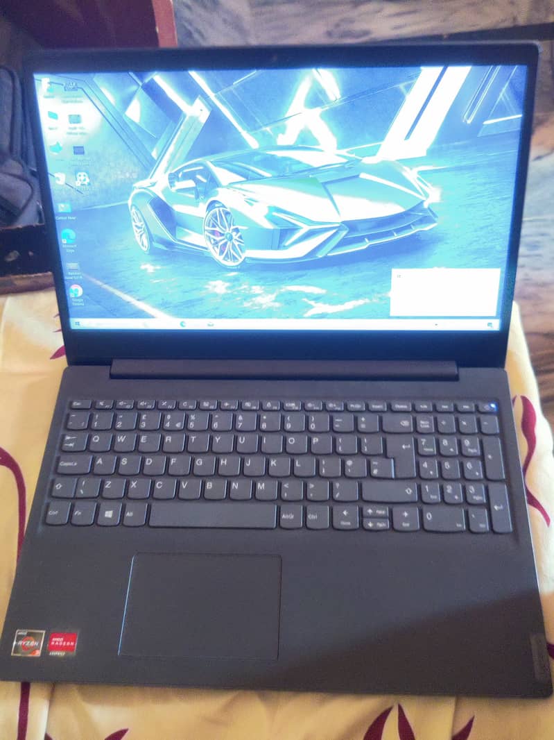 Lenovo v15 Ryzen 3 20GB RAM 256GB-SSD 2GB Graphic Card 15.6