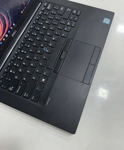 Core i5 6th gen,6 hour battery time, Touch screen, 8gb ddr4, 256 gb m2