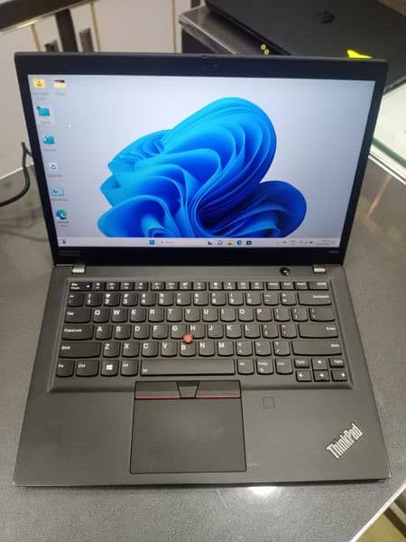 Lenovo T490s core i5 8th Gen 8/256 GB 14