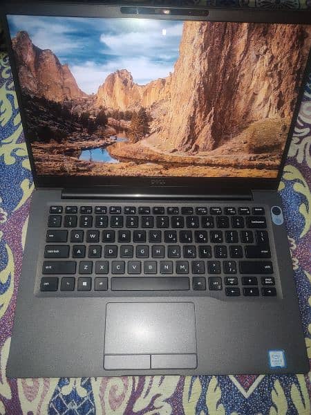 Dell latitude 7400 Touch i5 8th gen