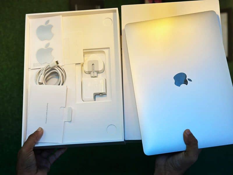 MacBook pro m1 14 inch 2021 for sale