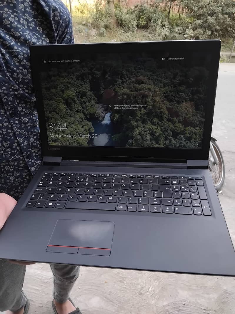 Lenovo laptop i5 7th generation 12/256