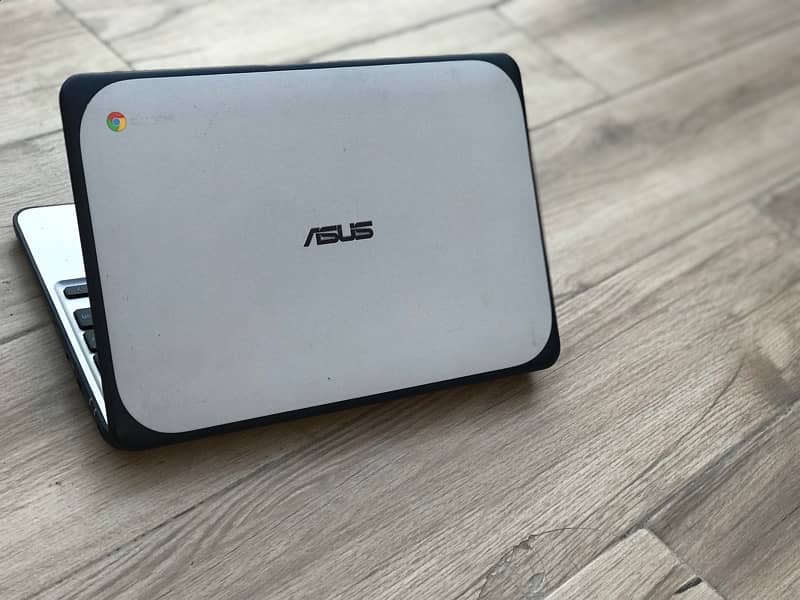 Asus chromebook c202sa 4gb ram 16gb rom at fattani computers