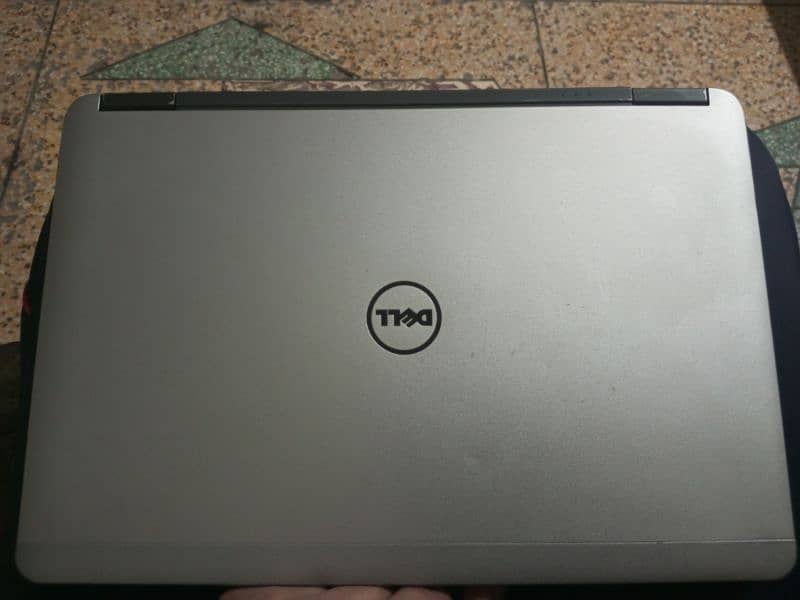 Dell  E7240
