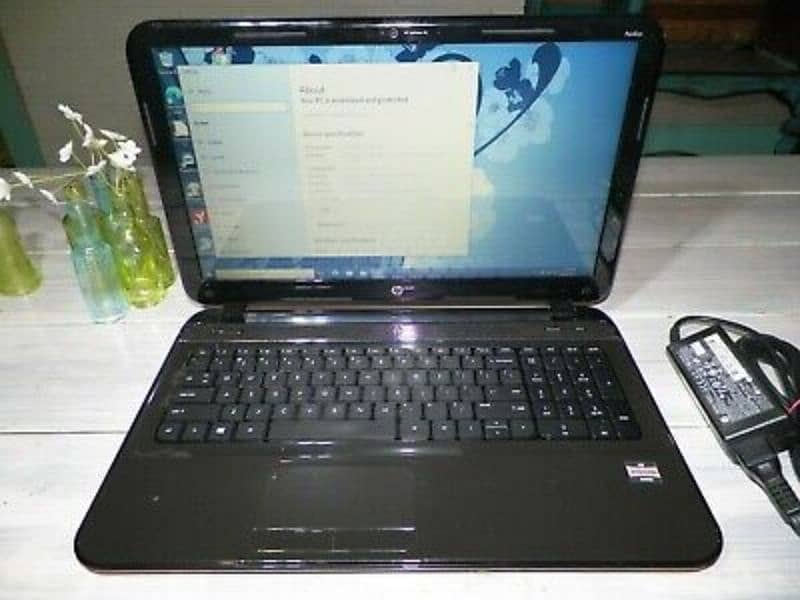 Hp Sleekbook 15 TouchScreen ,4gb/250gb Read add
