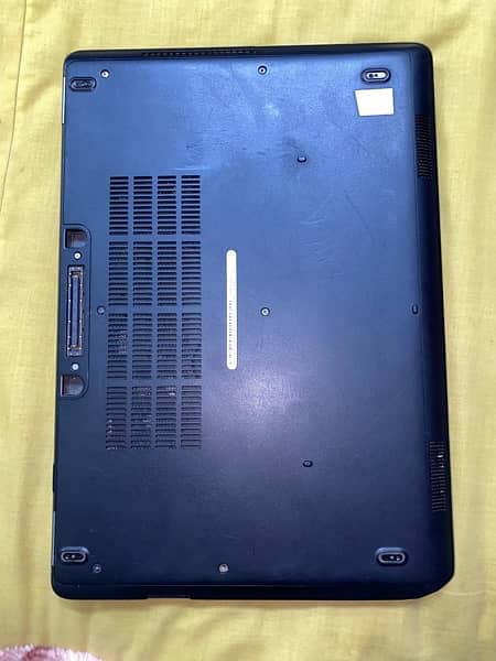 Dell Laptop E-5450 8gb/256ssd-120watt charger & Laptop bag.