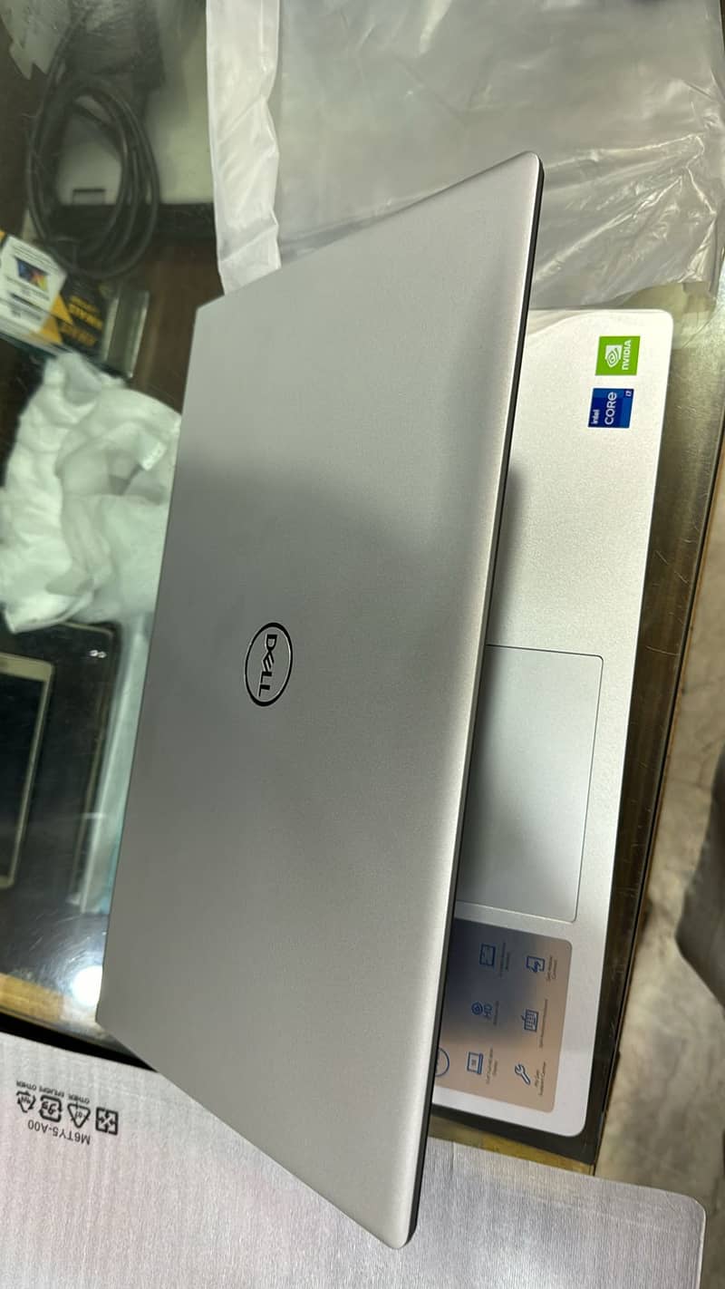 Dell 3511 Corei7 11th 16 gb 512 Ssd 2 gb nvidia