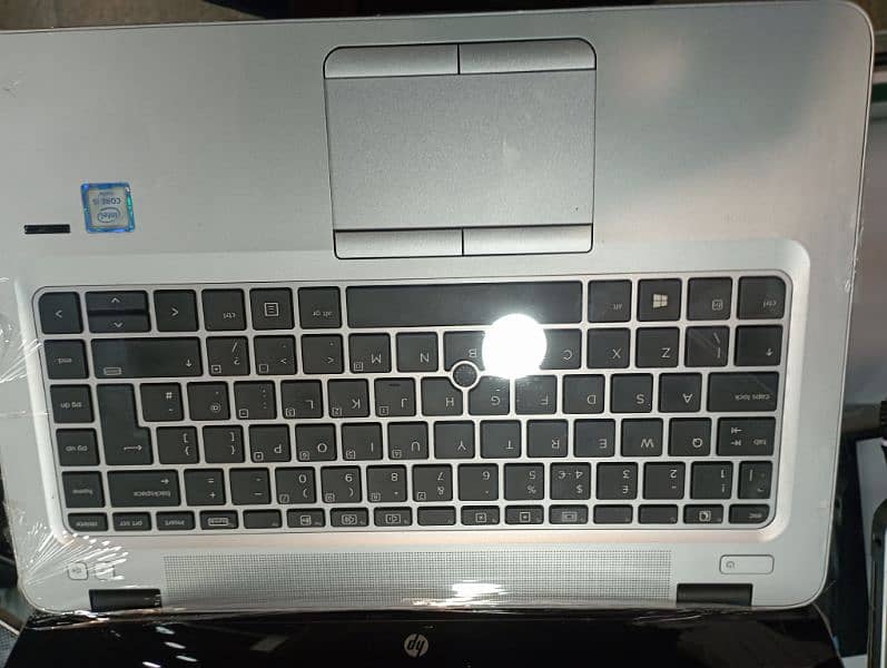 Hp elitebook 840 I5 6 generation g3 touchscreen