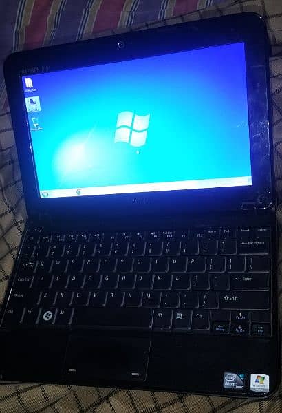 Dell 2,150gb lush condition laptop for sale