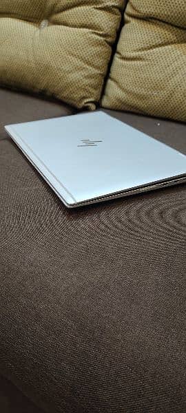 HP 1030 G3 8th gen x360 i7 16/512nvme