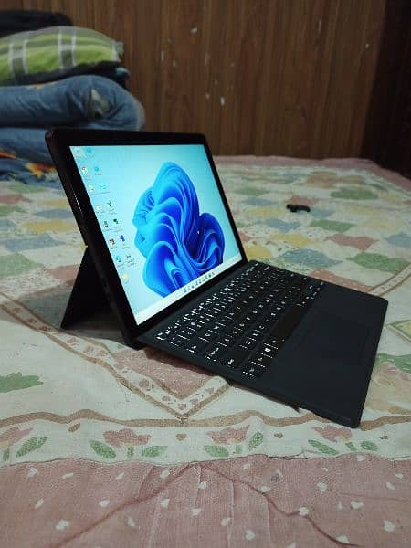 Dell 5290 i5 8th Gen 8GB Ram 2K Touch display Shared Graphics 4GB