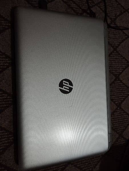 hp pavilion 17