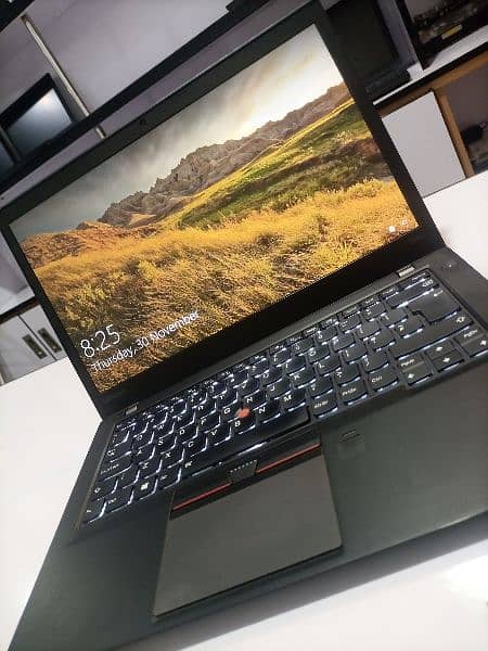 Lenovo T460s, i7 6th gen, 8gb ram, 256ssd