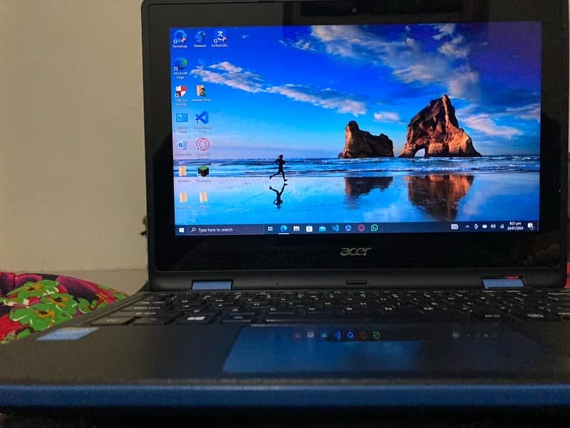 acer R3