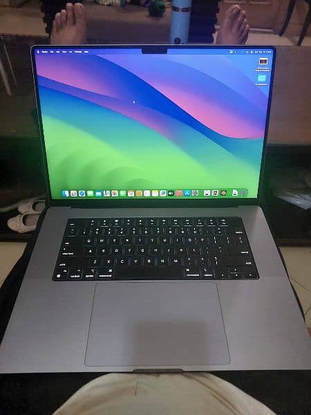 macbook pro m1 16inches