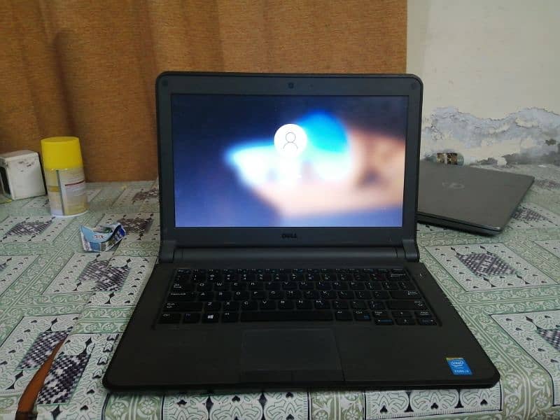 Dell Latitude 3340 I3 5th