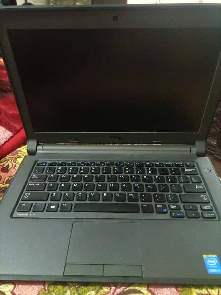 Dell core i5/model latitude 3350/Gen 6th/Ram 4gb/SSD 128