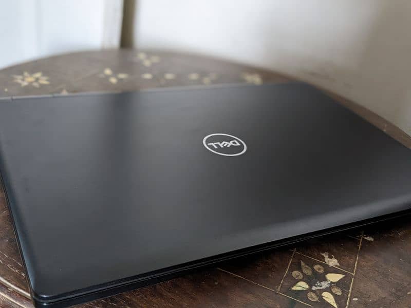 Dell Latitude e5590 i5 8th gen 15
