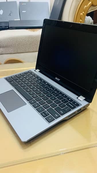 Acer Celeron 5th gen 4 Ram 128gbSSD Window 10
