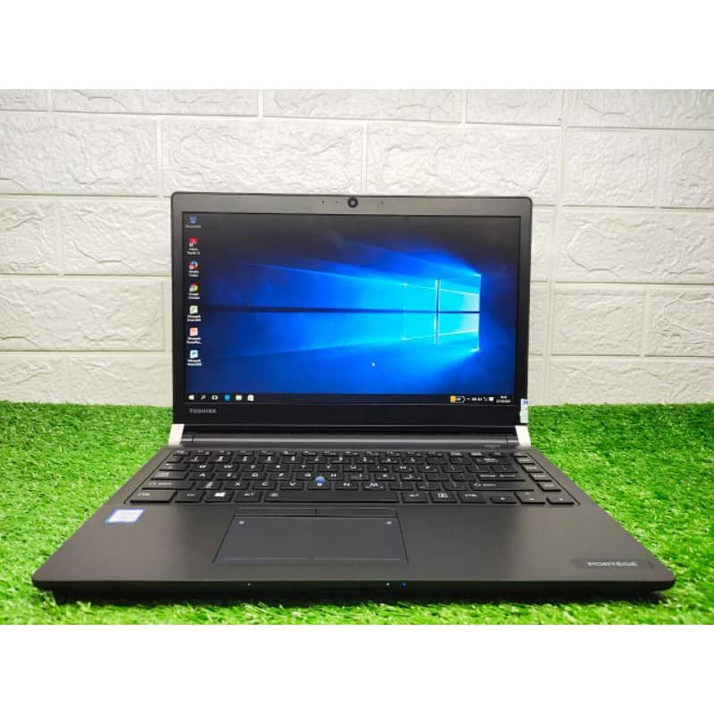 TOSHIBA PORTEGE R30-C CORE i5 GEN. 6th 8GB RAM 256GB SSD BACKLIGHT K.