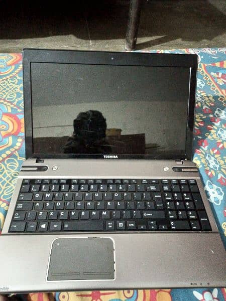 Toshiba core i7 16 GB ram 1TB hard