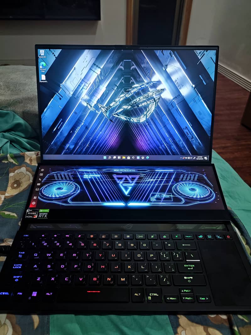 Asus ROG Zephyrus Duo 16 Gaming Laptop