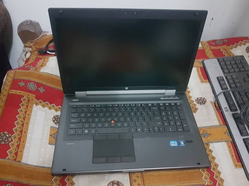 Hp elitebook 8760w(exchange possible with 8th gen laptop)