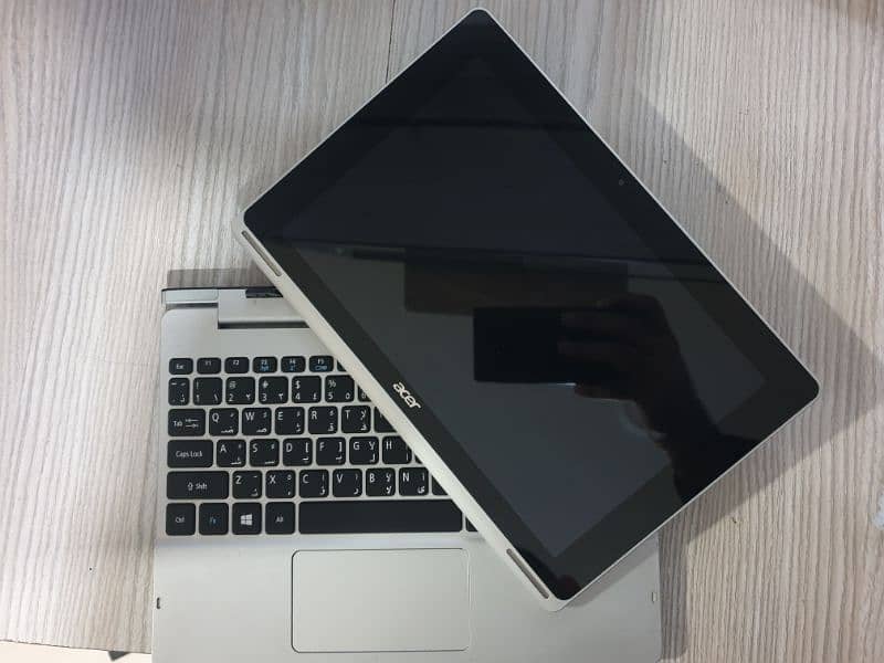 Acer Switch 10 - windows 10 - tablet+keyboard