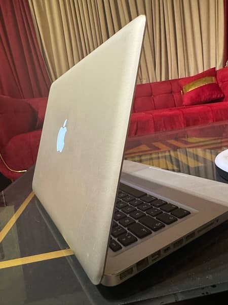 MacBook Pro late 2011 8gb memory 13 inches
