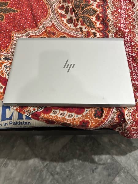 Hp elitebook 840 core i7 8th gen