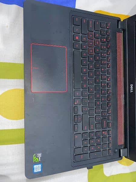 Dell Inspiron 5577
