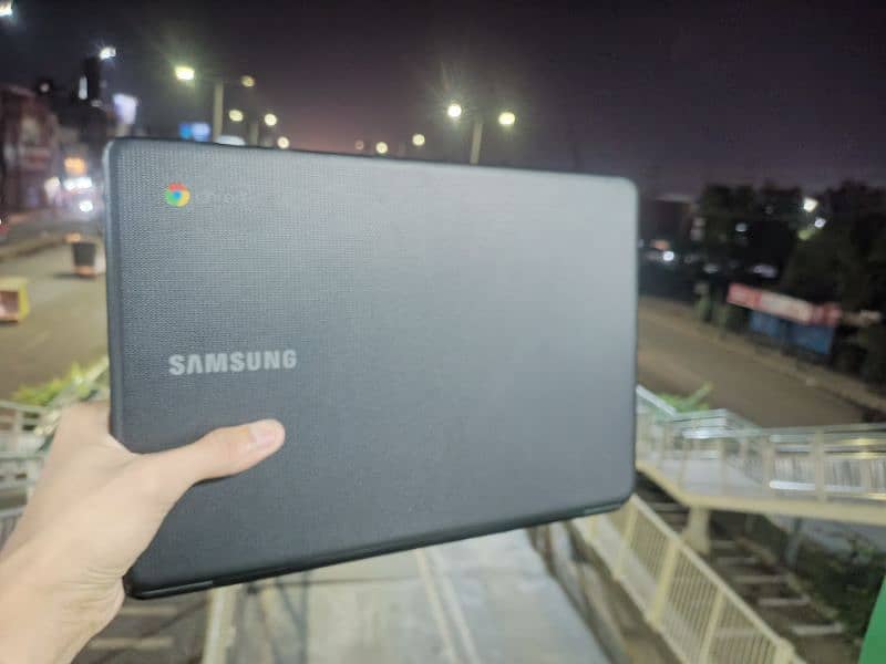 Chrome Book Samsung