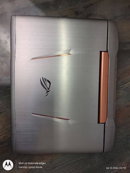 Asus ROG Strix - Gaming Laptop House