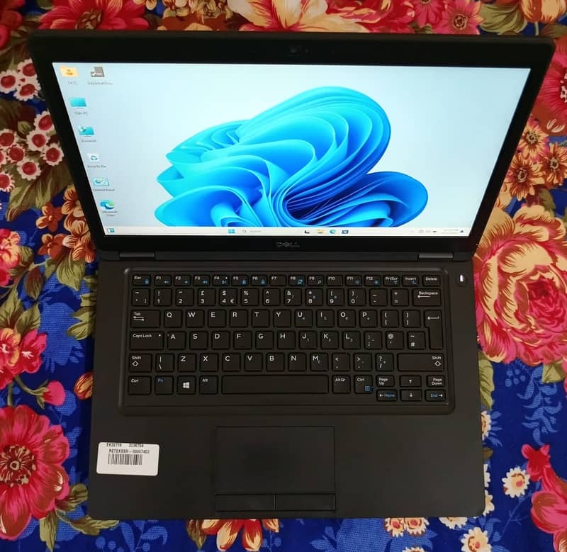 DELL Ryzen 7 PRO=Core i7 10th Gen 2GB Radeon Vega10 8/256 14"LED 2160p