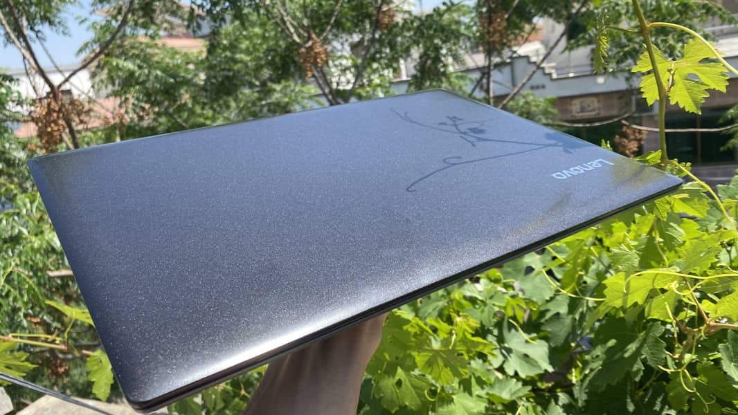 Lenovo 80XL - Core i5-7200U 7th Generation (8GBDDR4 256SSD & 512 HDD)
