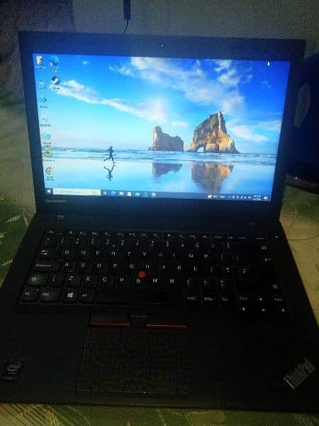 Lenovo L450 Thinkpad core i5 5th gen 512gb HHD 128gb SSD 4GB RAM