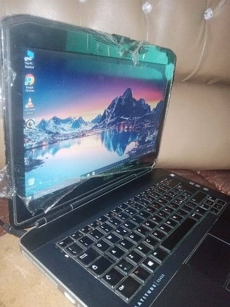 dell. cor. i5. . 3rd genre. . . . 4/320. . . E5430. .