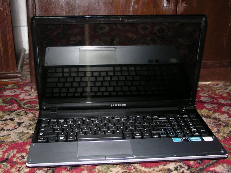 Samsung core i3