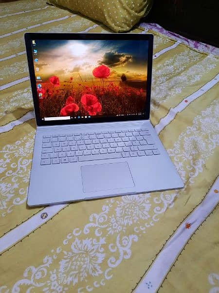 surface Book 2 i7 512GB 16GB 4k Touch display  Nvidia GPU Card