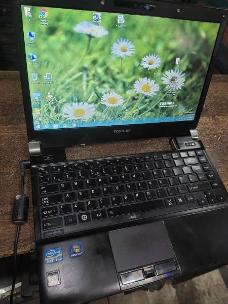 Toshiba. corei5.2nd gertion. 03073783690. z
