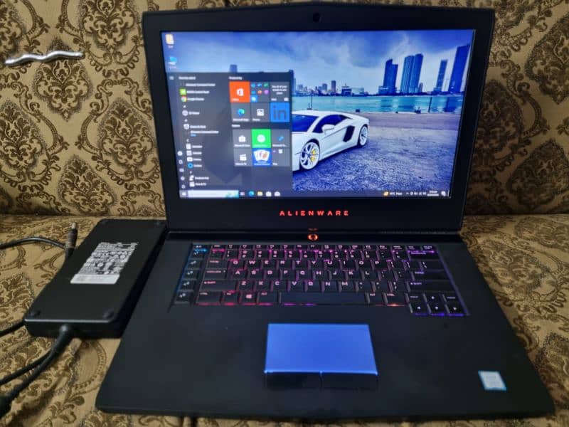 Dell Ci7 8th gen, 8gb nvidia gtx 1070 gpu gaming laptop
