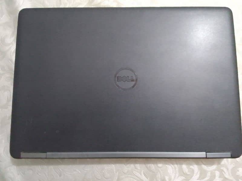 Dell laptop latitude book E5250