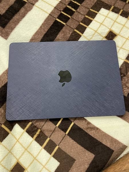 MacBook Air M2 - Midnight Color 2023 in Warranty