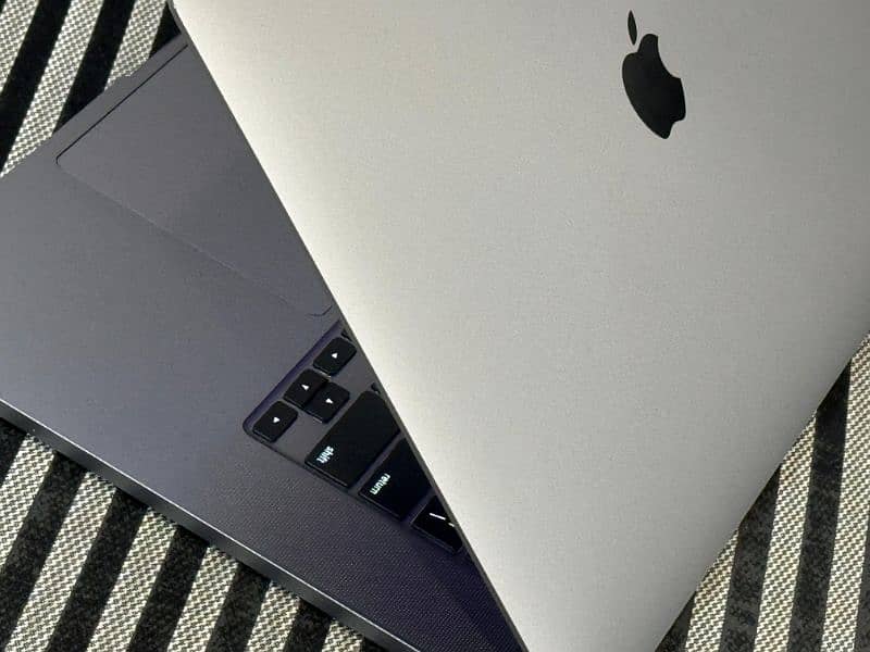 MacBooK Air 2020 i7 | 16GB 512GB
