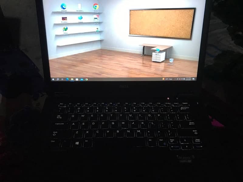 Dell Laptop UltraBook E7450 Core i5 5th Gen