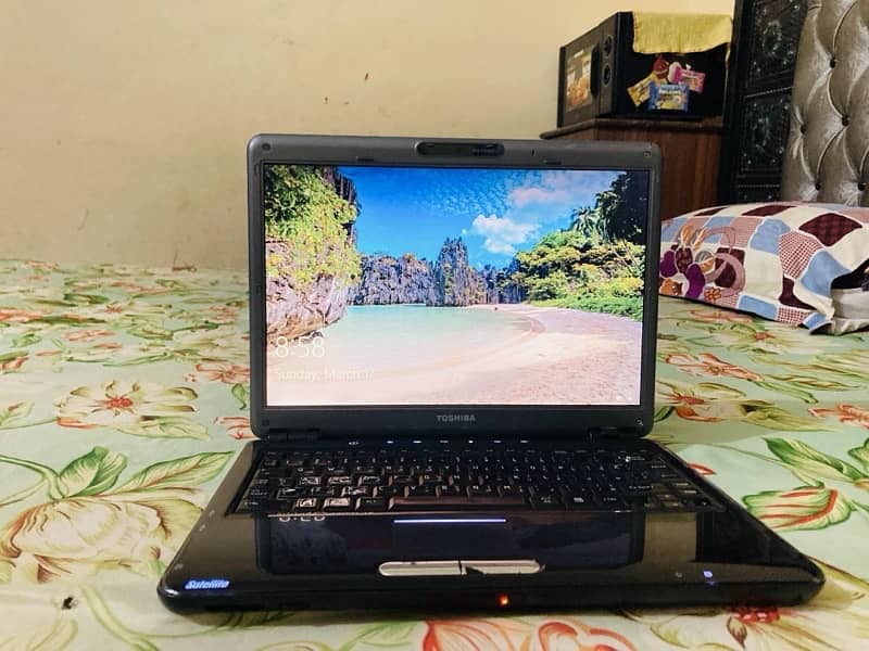 (180 GB HardDrsk) (RAM 2 GB) (All Ok)